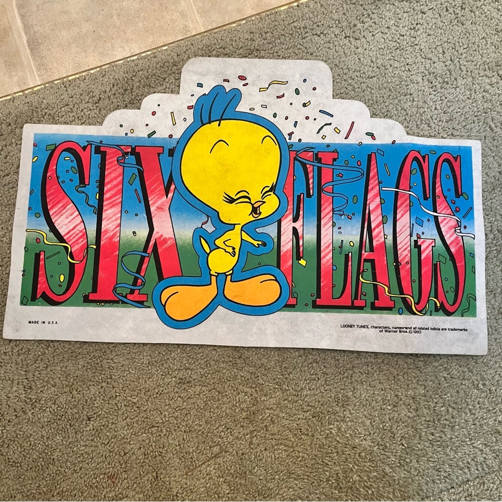 Tweety Bird Looney Tunes VINTAGE 1993 Felt Pennant No Stick Rare